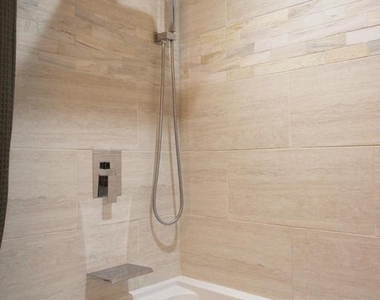 2451 Midtown Avenue - Photo Thumbnail 15