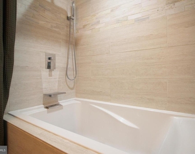 2451 Midtown Avenue - Photo Thumbnail 9
