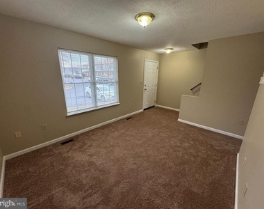 544 Allston Circle - Photo Thumbnail 2