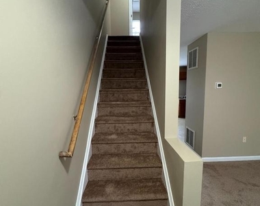 544 Allston Circle - Photo Thumbnail 7