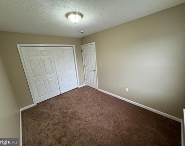 544 Allston Circle - Photo Thumbnail 14