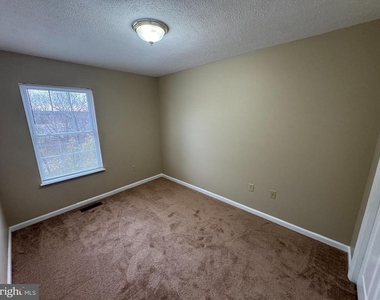 544 Allston Circle - Photo Thumbnail 13