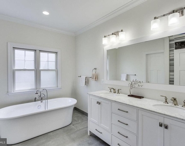 312 Pine Street - Photo Thumbnail 11