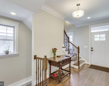 312 Pine Street - Photo Thumbnail 8