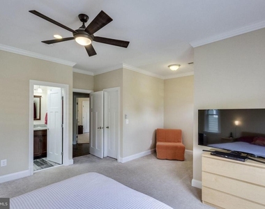 312 Pine Street - Photo Thumbnail 16