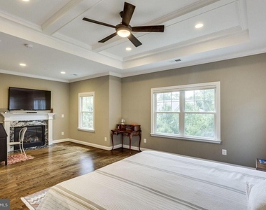 312 Pine Street - Photo Thumbnail 9