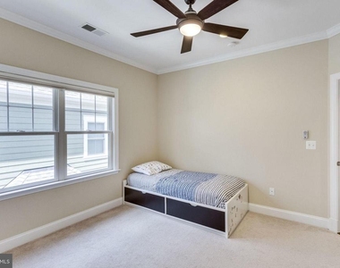 312 Pine Street - Photo Thumbnail 18