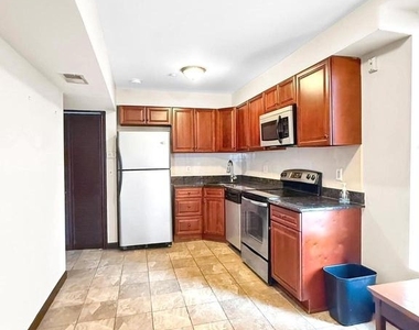 230 Market Street - Photo Thumbnail 9