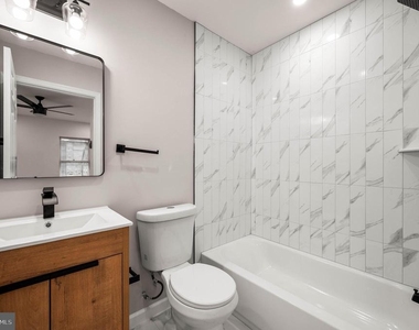 437 W Girard Avenue - Photo Thumbnail 11