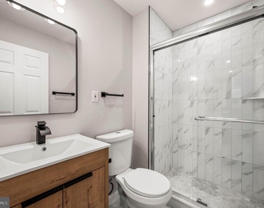 437 W Girard Avenue - Photo Thumbnail 14