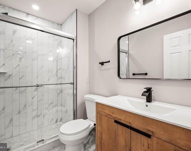 437 W Girard Avenue - Photo Thumbnail 3