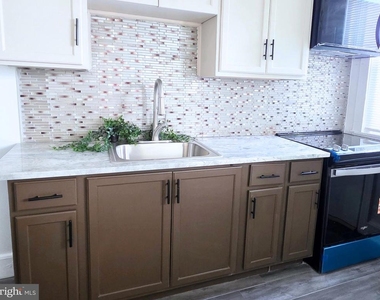1108 E Stafford Street - Photo Thumbnail 5