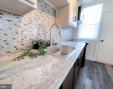 1108 E Stafford Street - Photo Thumbnail 6