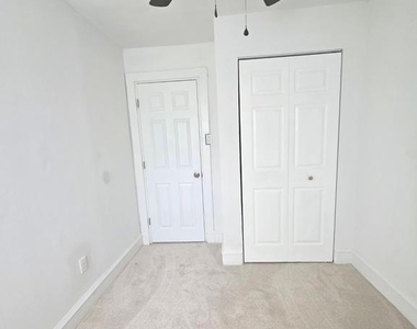 1108 E Stafford Street - Photo Thumbnail 21