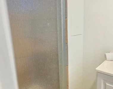 1108 E Stafford Street - Photo Thumbnail 28
