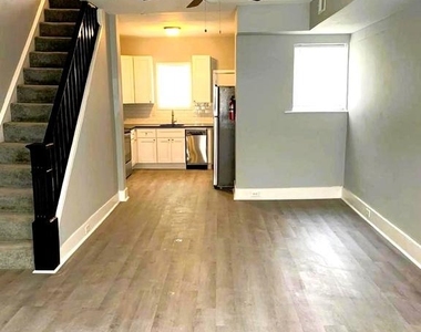 1314 S Myrtlewood Street - Photo Thumbnail 2