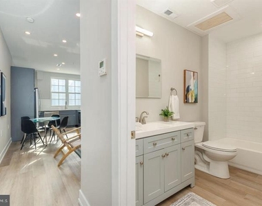 3919 Ridge Avenue - Photo Thumbnail 4
