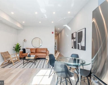 3919 Ridge Avenue - Photo Thumbnail 2