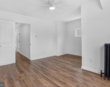 403 Walnut Avenue - Photo Thumbnail 14