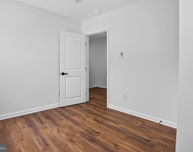 403 Walnut Avenue - Photo Thumbnail 18