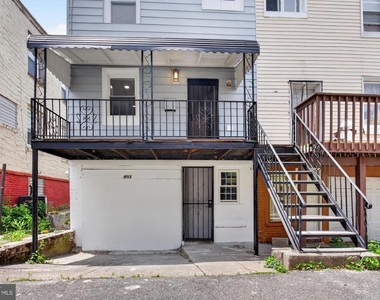 403 Walnut Avenue - Photo Thumbnail 8