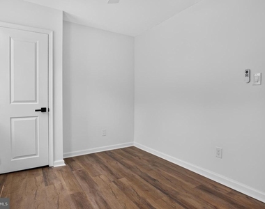 403 Walnut Avenue - Photo Thumbnail 16