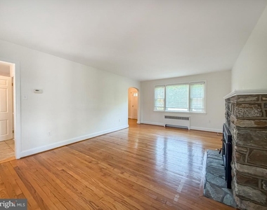 1237 Pine Grove Road - Photo Thumbnail 5