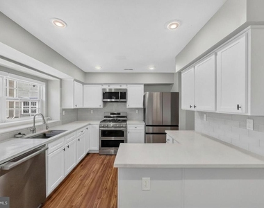 132 S Barrow Place - Photo Thumbnail 18