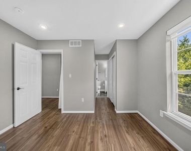 132 S Barrow Place - Photo Thumbnail 31