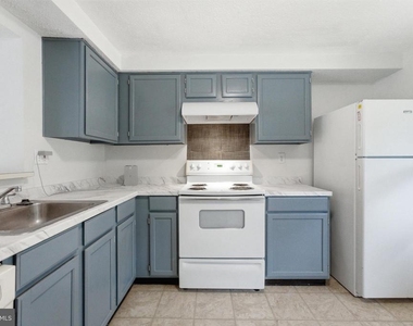 217 Vista Court - Photo Thumbnail 2