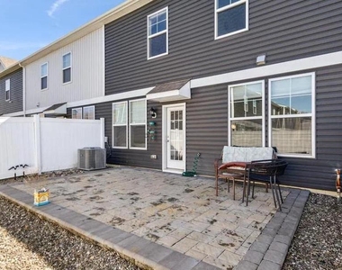 5 Roberta Way S - Photo Thumbnail 22