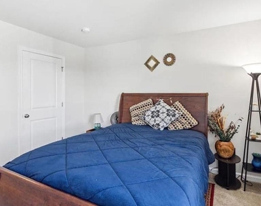 5 Roberta Way S - Photo Thumbnail 19