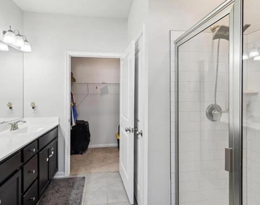 5 Roberta Way S - Photo Thumbnail 12