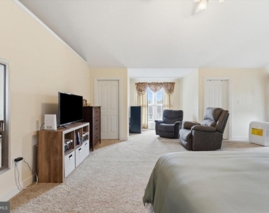 11406 Rolling Green Place - Photo Thumbnail 22