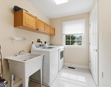 11406 Rolling Green Place - Photo Thumbnail 39