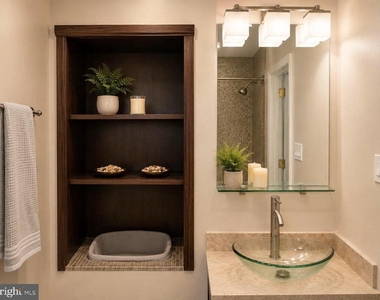 4601 N Park Avenue - Photo Thumbnail 5