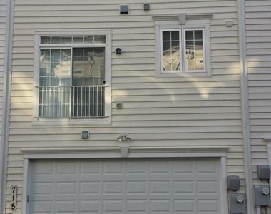 715 Hidden Marsh Street - Photo Thumbnail 18
