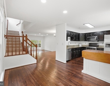 12327 Sour Cherry Way - Photo Thumbnail 11