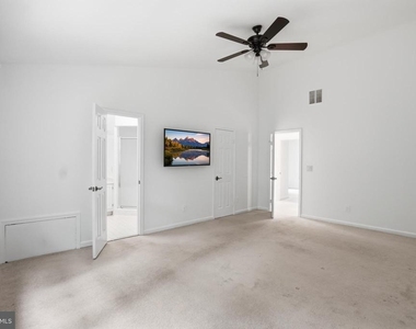 12327 Sour Cherry Way - Photo Thumbnail 17