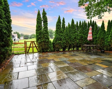 9401 Hickory View Place - Photo Thumbnail 1