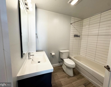 700 Roeder Road - Photo Thumbnail 12