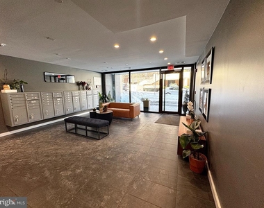 700 Roeder Road - Photo Thumbnail 15