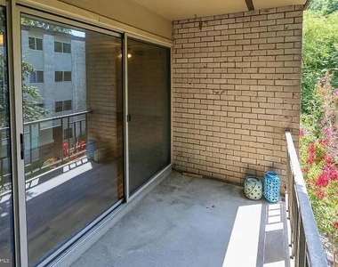 12405 Braxfield Court - Photo Thumbnail 5