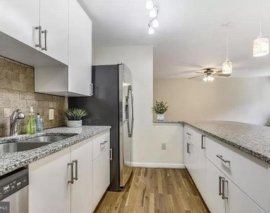 12405 Braxfield Court - Photo Thumbnail 10