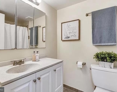 12405 Braxfield Court - Photo Thumbnail 15