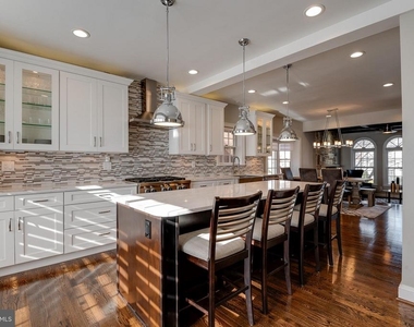 5920 Maplewood Park Place - Photo Thumbnail 12
