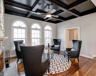 5920 Maplewood Park Place - Photo Thumbnail 4