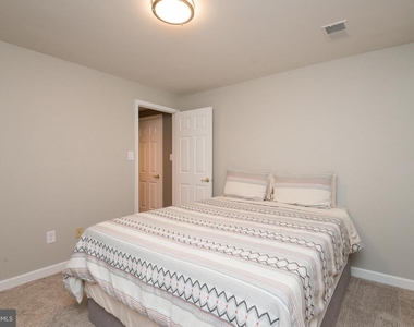 5920 Maplewood Park Place - Photo Thumbnail 21