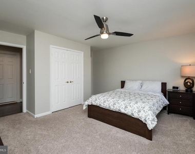 5920 Maplewood Park Place - Photo Thumbnail 28