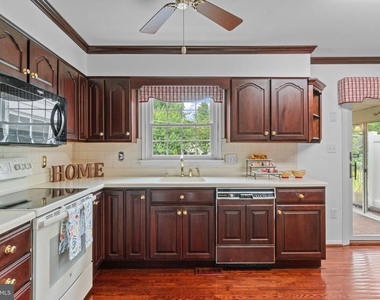 330 Harlan Square - Photo Thumbnail 12
